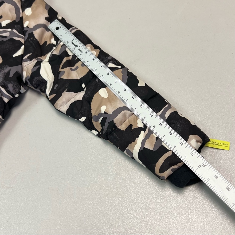 All In Motion Kids Camouflage Puffer Jacket Size S - Picture 11 of 13